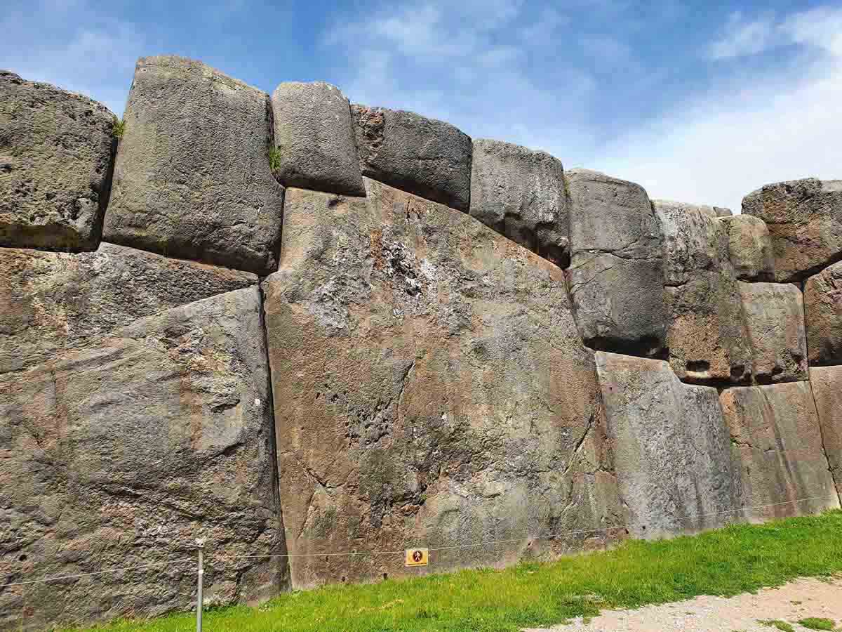 Sacsayhuaman, Cusoo