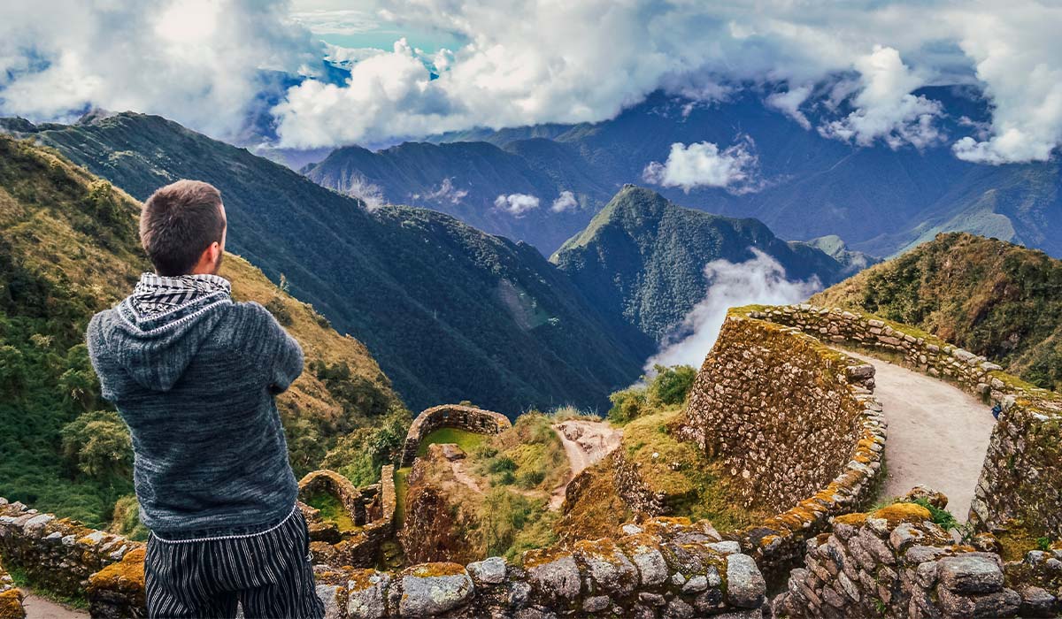 Trekking routes in Peru