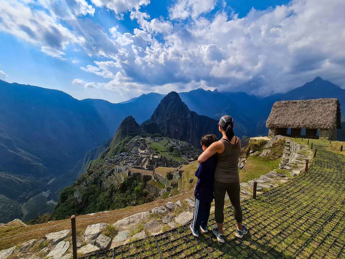 What cruise lines go to Machu Picchu?